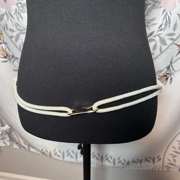 Vintage 80s Ivory Braided Rope Belt | Pearl Accent Statement Waist Belt - Picture 3 of 7